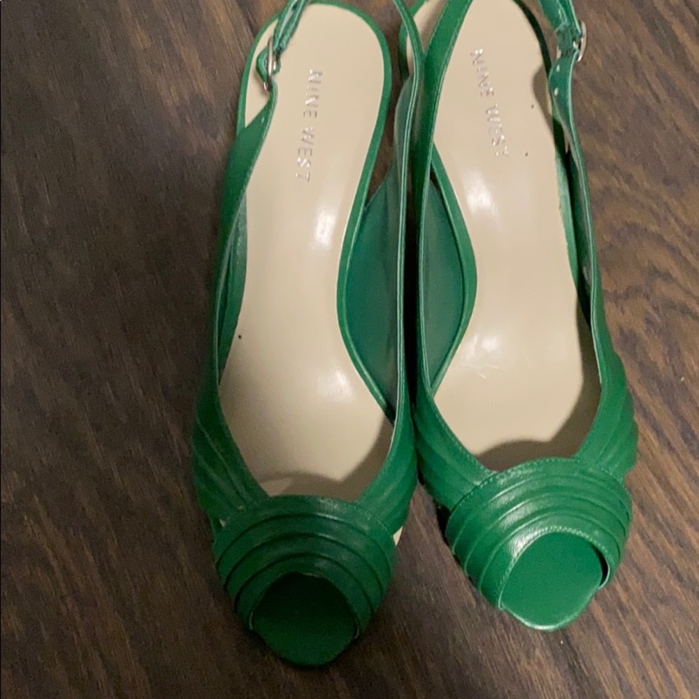 Never worn Nine West green heels.